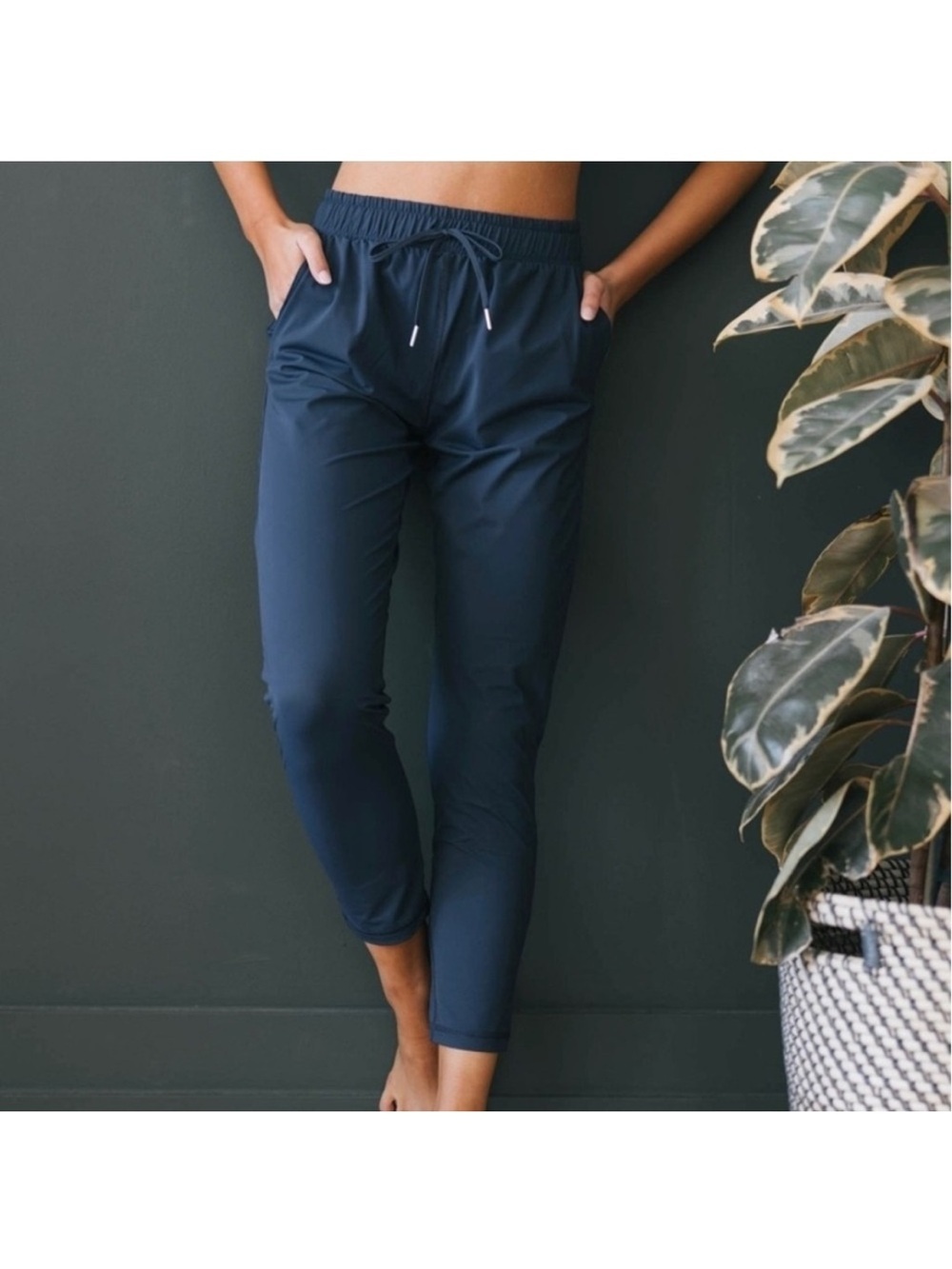 NWT WOMEN’S ZYIA ACTIVE NAVY BLUE EVERYWHERE ZIPPER JOGGERS SIZE XL